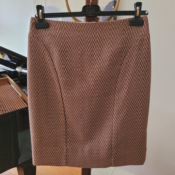 Maeve Dresses & Skirts - Anthro Maeve Taupe and Rose Herringbone Skirt US 6